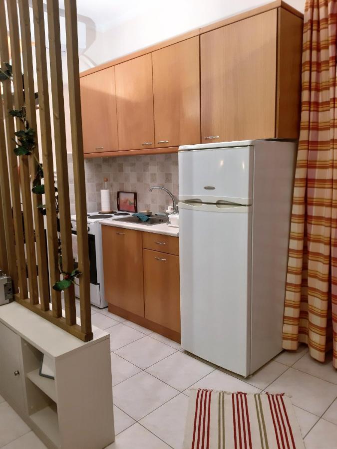 Όμορφο Studio Στην Πόλη Πάτρα Luaran gambar