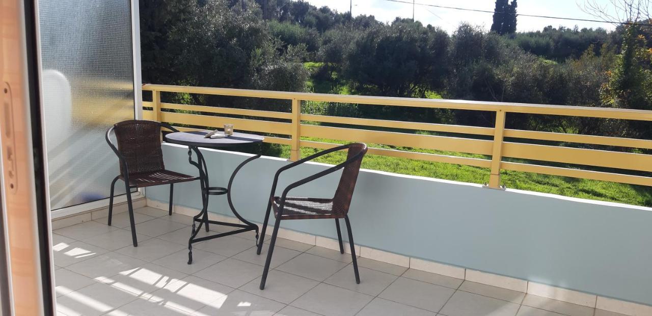 Όμορφο Studio Στην Πόλη Πάτρα Luaran gambar