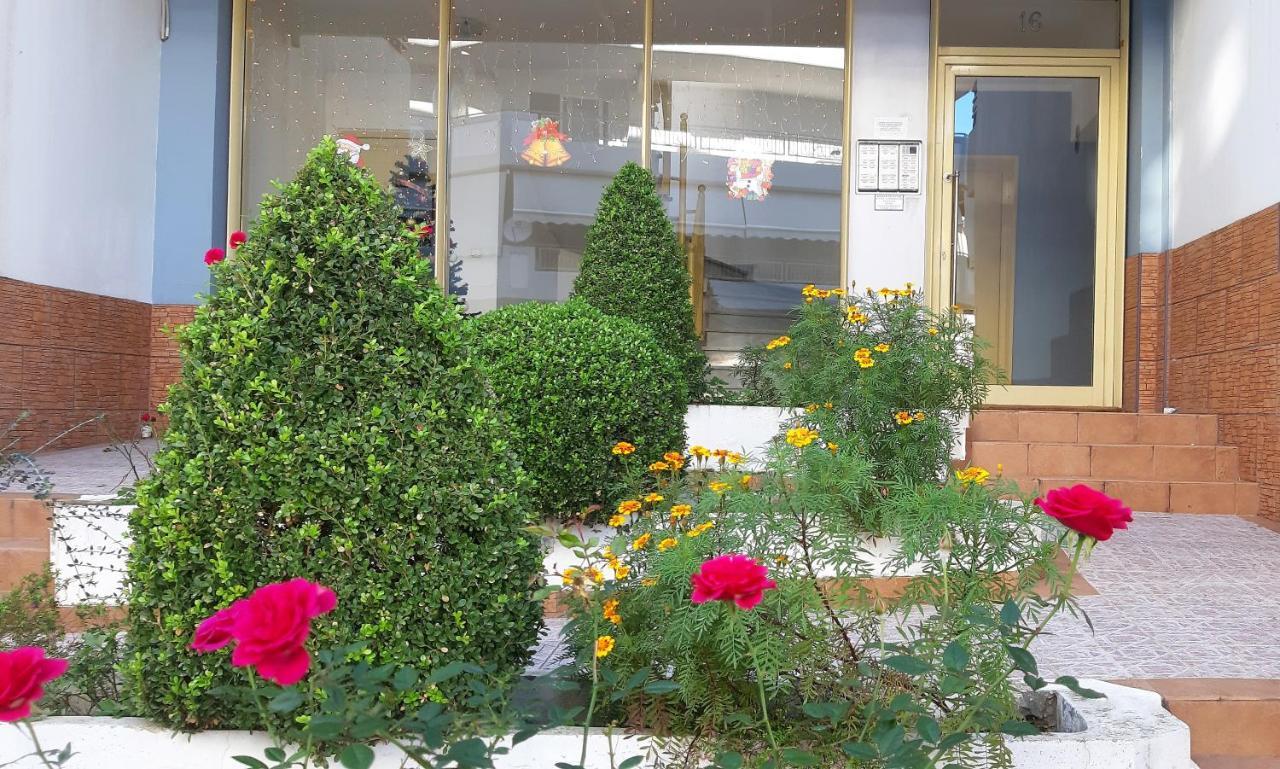 Όμορφο Studio Στην Πόλη Πάτρα Luaran gambar